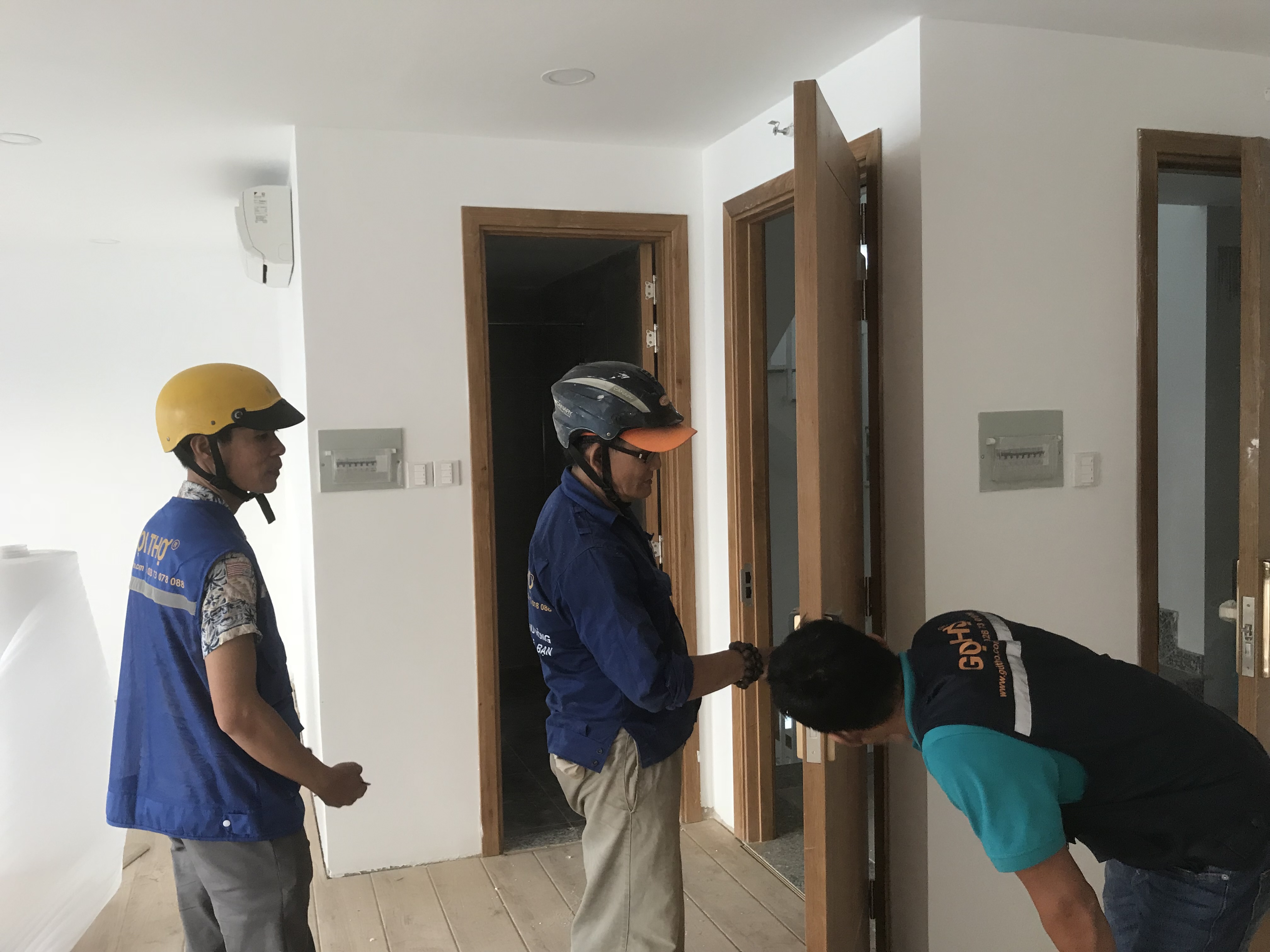 Thi công sắt, nhôm, kính